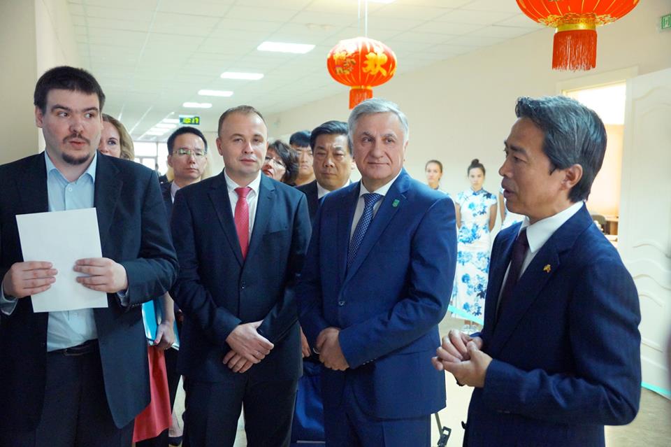 42059494 1866871923391675 4084283078363578368 n