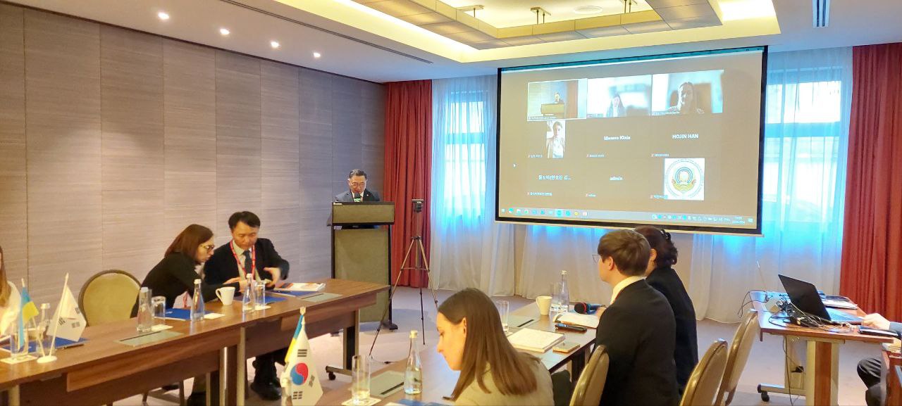 photo 5199825302660962294 y